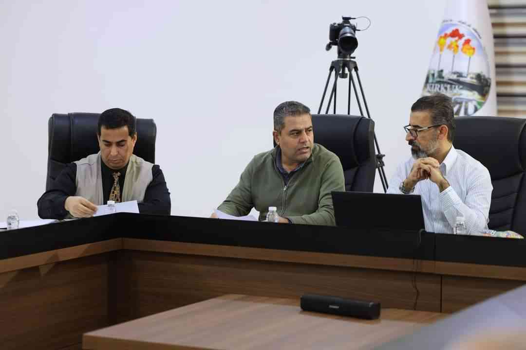 السيد محافظ كركوك ريبوار طه مصطفى رئيس اللجنة المركزية للتعداد العام للسكان يترأس اجتماعاً لغرفة عمليات التعداد العام للسكان