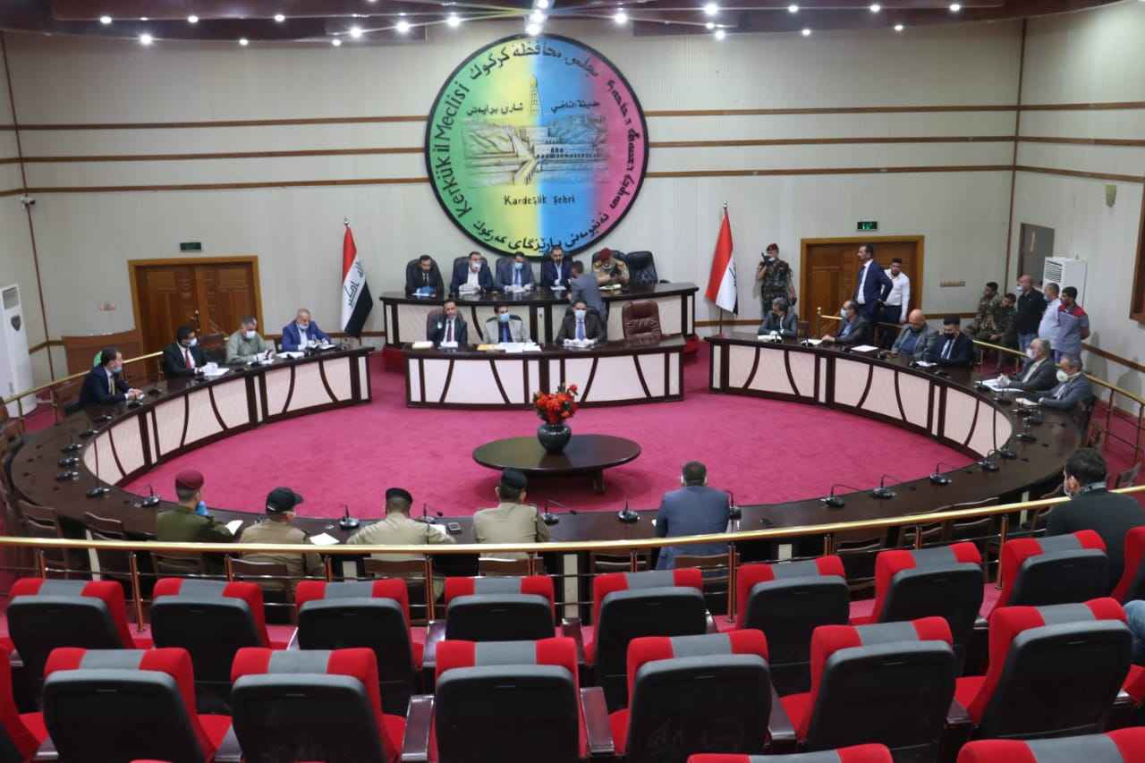 خلية  الازمة تقرر  فرض حظر التجوال 