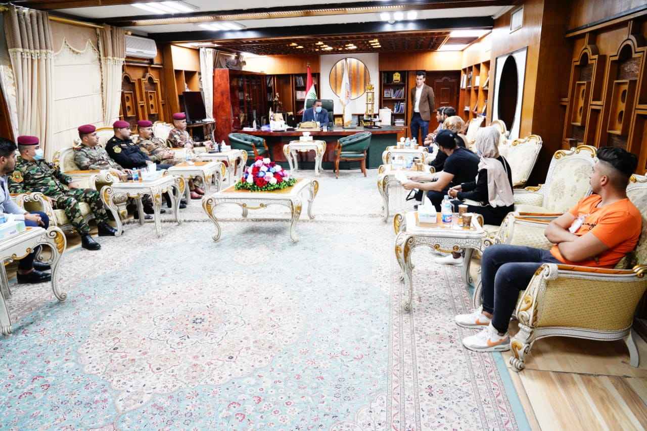    السيد محافظ كركوك  نعمل لأجل ضمان فرص عمل للخريجين .. وابوابنا مفتوحه لدعم مطالبهم المشروعة 