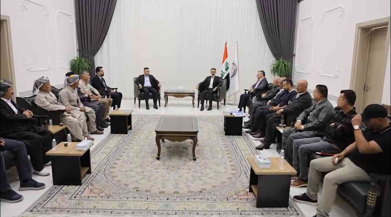 توفير الخدمات لسركران وقراها قريبًا.    استقبل محافظ كركوك السيد ريبوار طه   مدير ناحية سركران ووفدًا من الشخصيات وأهالي الناحية والقرى المجاورة.