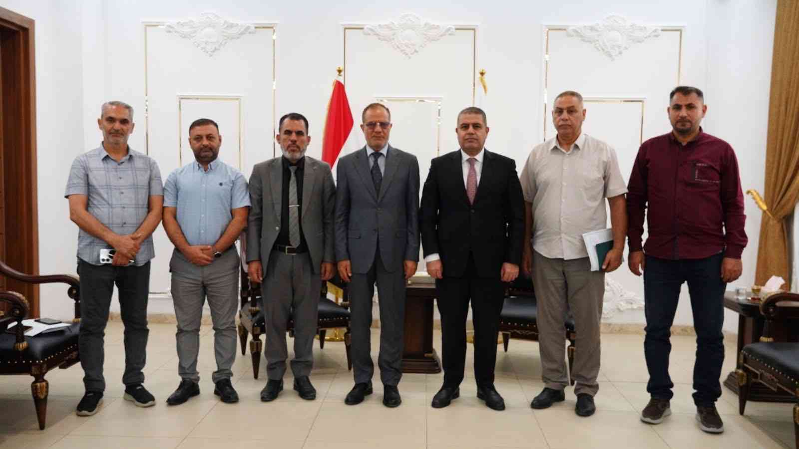 النائب الاول لمحافظ كركوك يستقبل مدير عام دائرة الاوقاف للمحافظات في ديوان الوقف الشيعي .