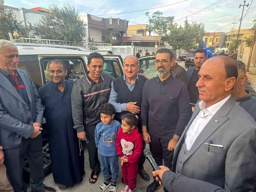 محافظ كركوك ريبوار طه مصطفى   يزور حي چوب ليچه الواقع بين العمل الشعبي والفيلق ،