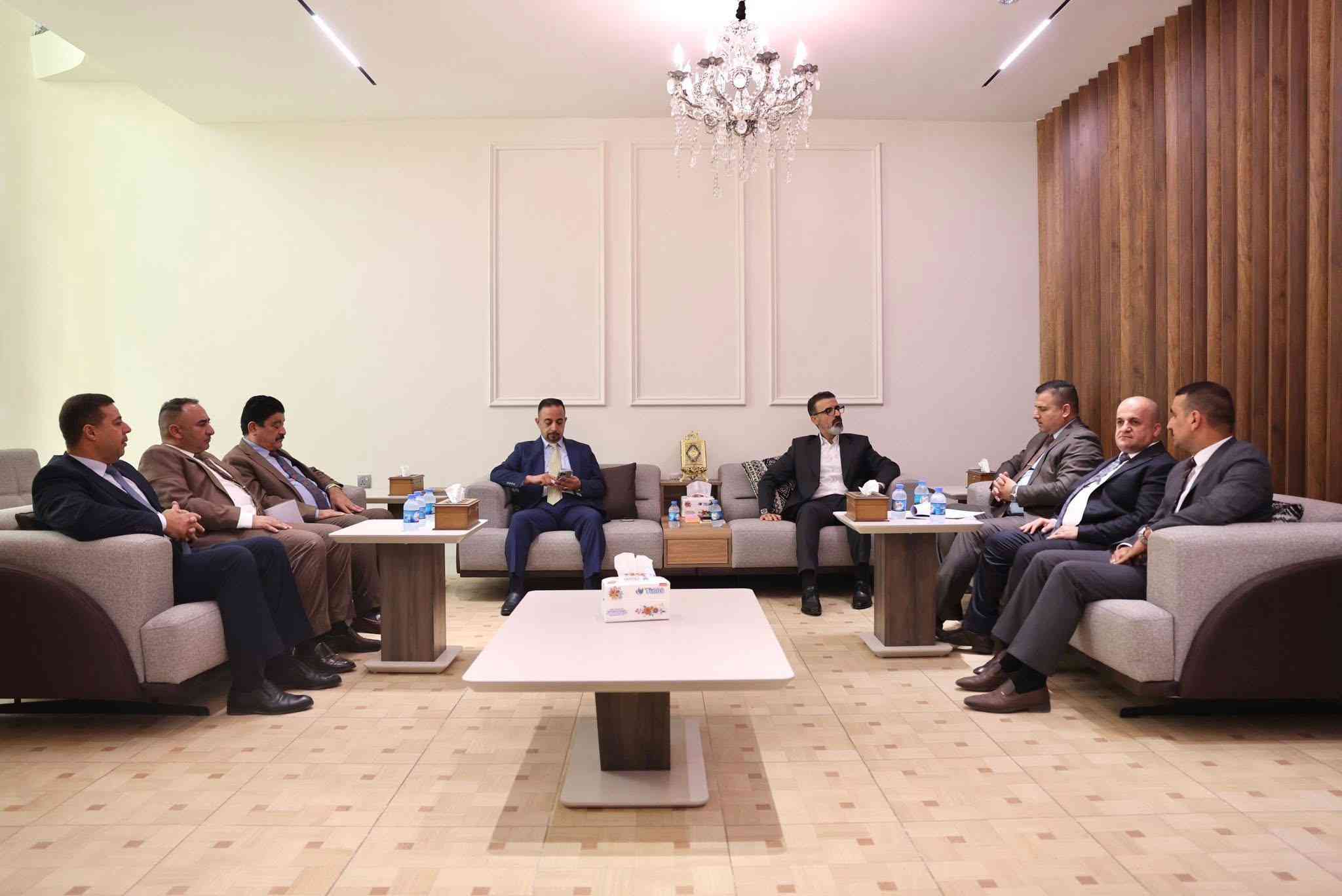 استقبل محافظ كركوك السيد ريبوار طه   الدكتور مزاحم السامرائي، وكيل وزارة التربية ورئيس الهيئة العليا لمحو الأمية والتعليم المسرع