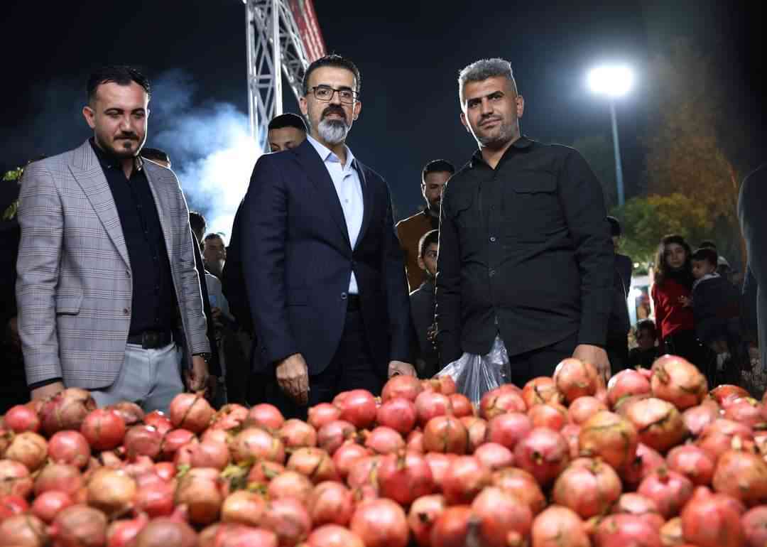 حضر السيد محافظ كركوك ريبوار طه مصطفى   مهرجان الرمان السنوي في مدينة العاب سمايلاند بمدينة كركوك .