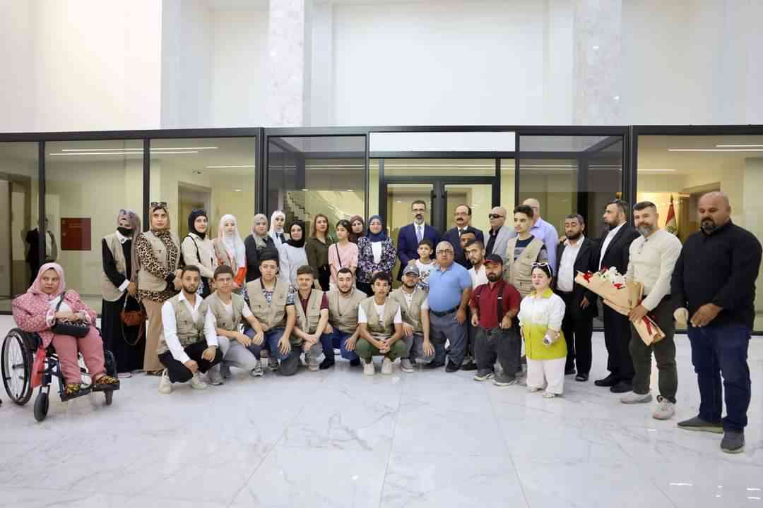 محافظ كركوك ريبوار طه مصطفى  يستضيف الكرام من ذوي الاحتياجات الخاصة في كركوك
