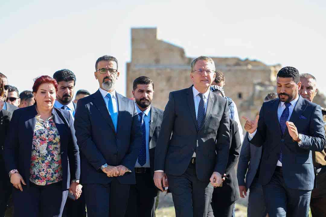 زيارة السيد محافظ كركوك ريبوار طه مصطفى   وسعادة السفير الفرنسي لدى العراق باتريك دوريل.  إلى قلعة كركوك التاريخية.