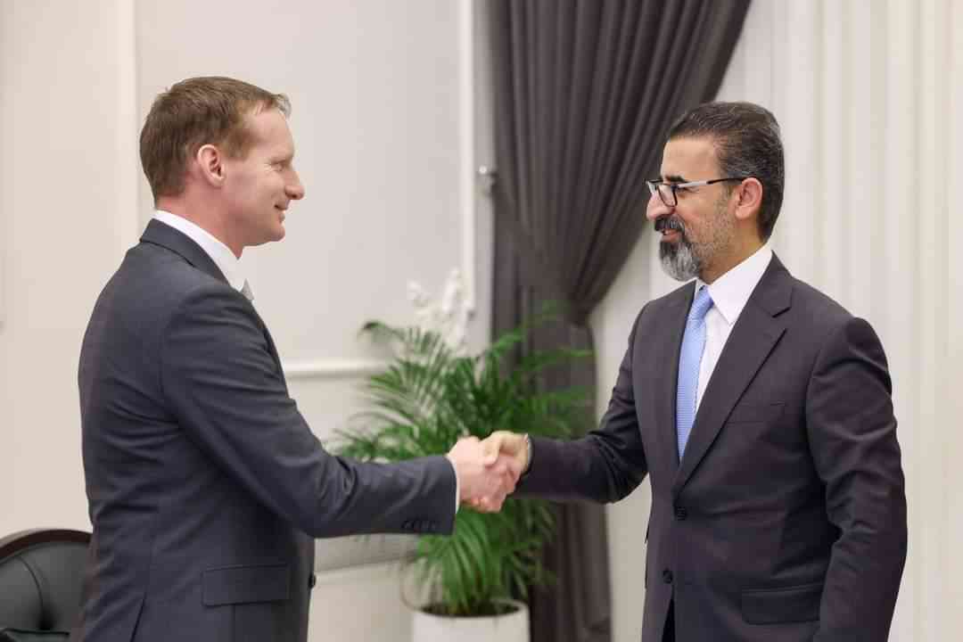 محافظ كركوك ريبوار طه مصطفى   يلتقي وفد من شركة BP .