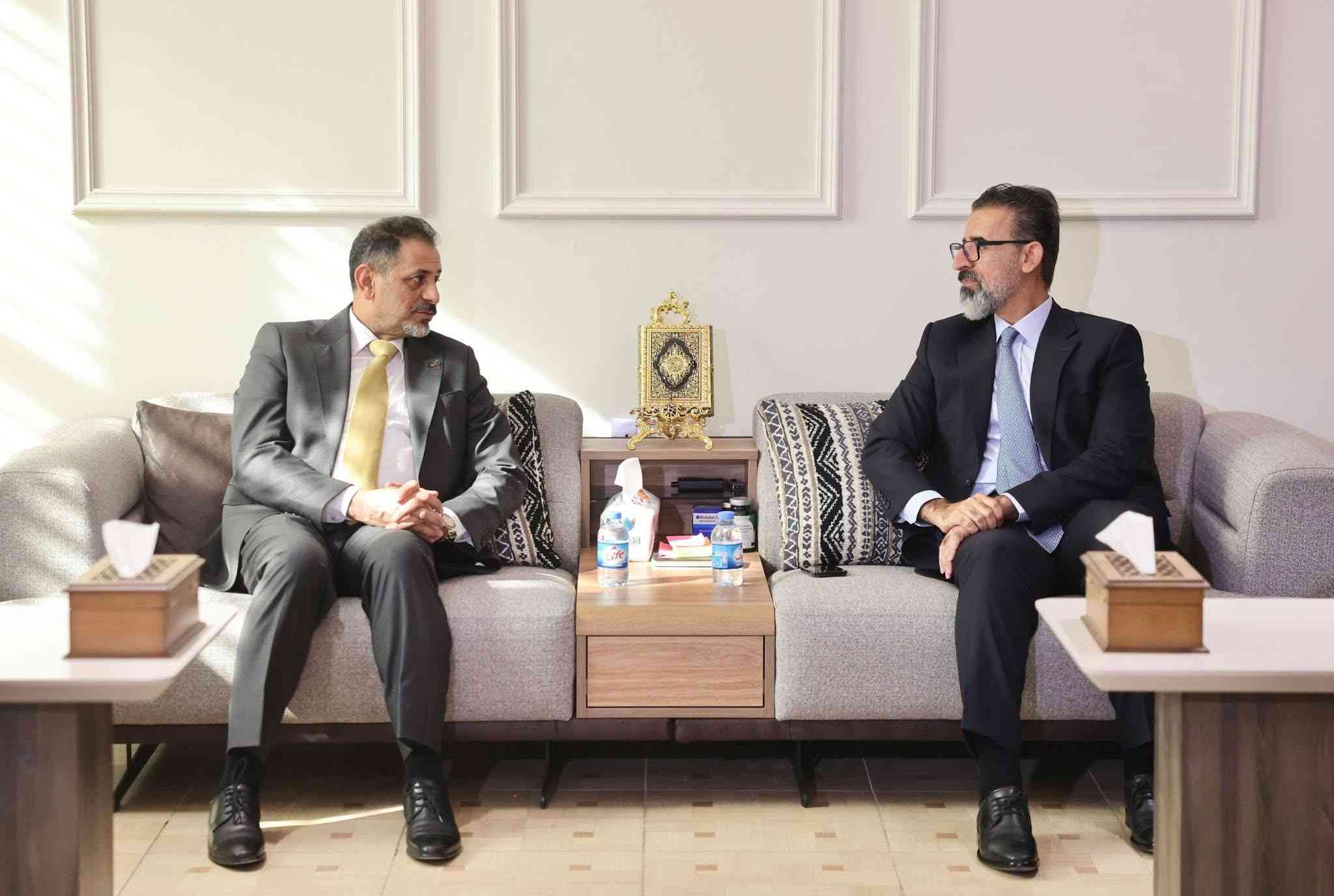 محافظ كركوك ريبوار طه   يلتقي وفد اتحاد الصناعات العراقي .