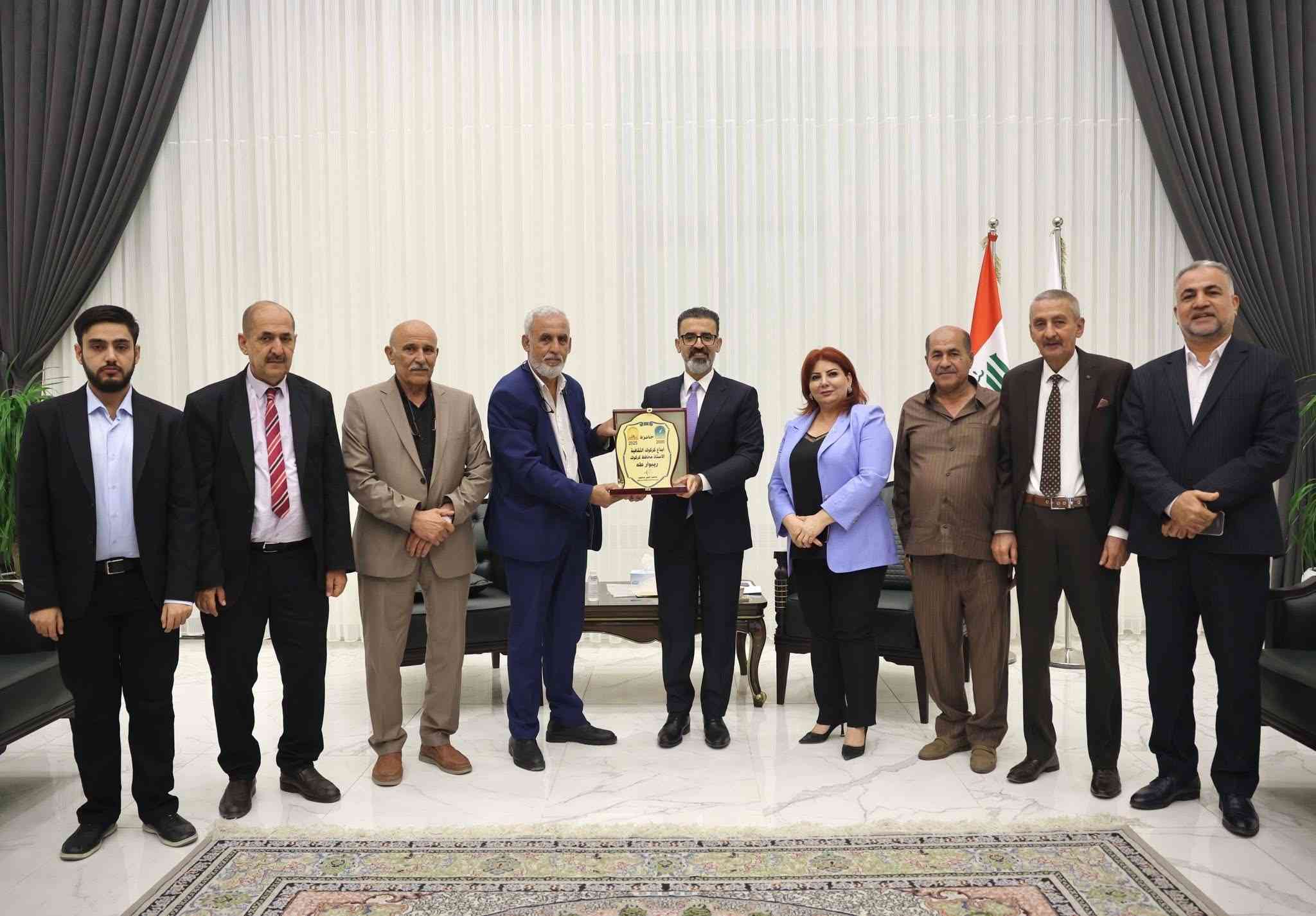 استقبل محافظ كركوك السيد ريبوار طه   وفداً من فرع كركوك لاتحاد الكتّاب والأدباء العراقيين
