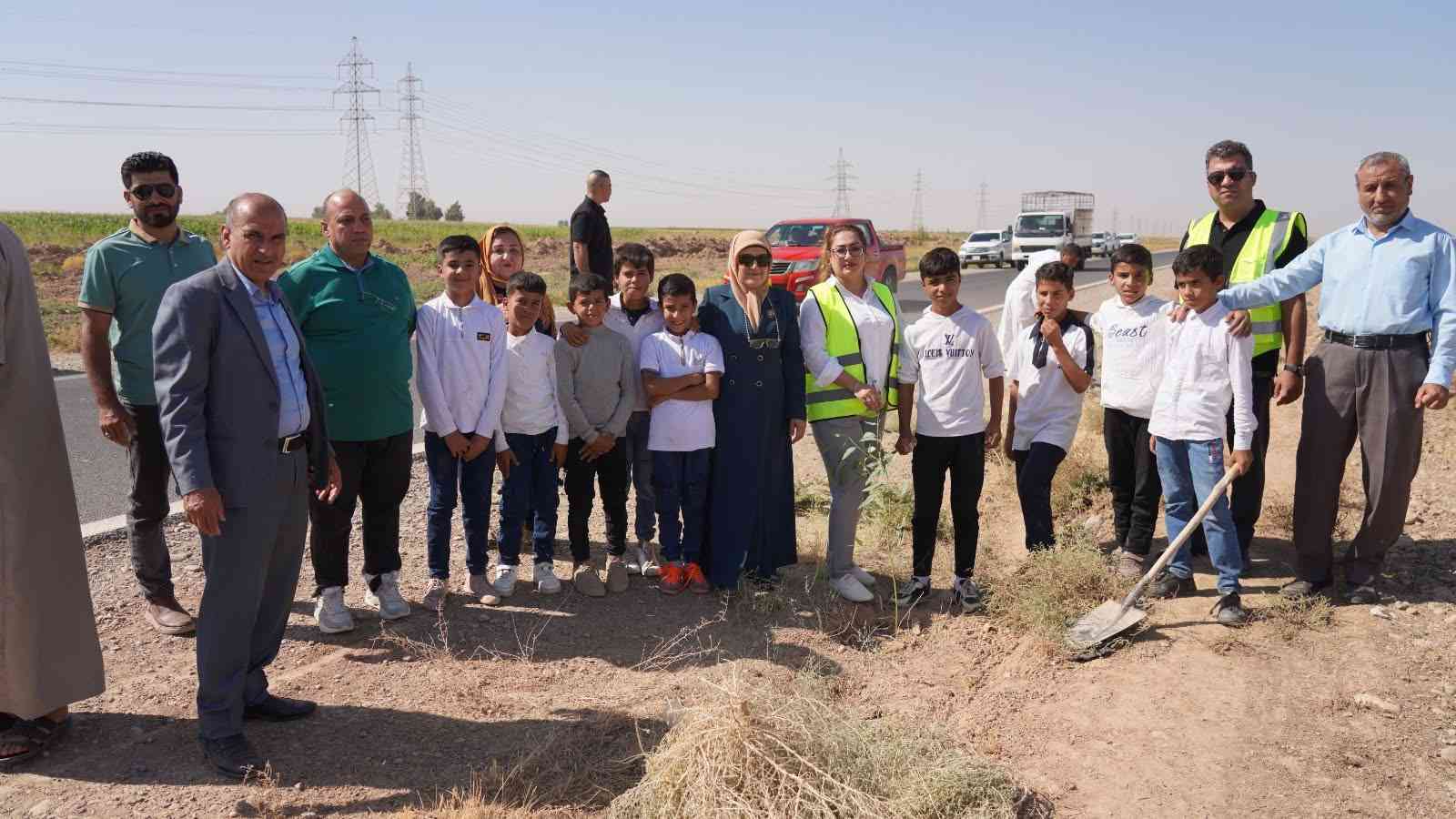 ادارة كركوك تستمر بحملة (بتشجيرنا _ كركوك تتنفس) .