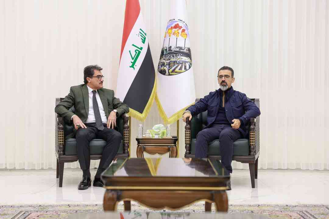 محافظ كركوك ريبوار طه مصطفى   يبحث مع مدير عام صحة كركوك الدكتور ارجان محمد رشيد